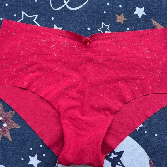 FREE WITH ANY PURCHASE! Victoria’s Secret Red Poly Ruched Hiphugger Panties XS - Picture 3 of 6